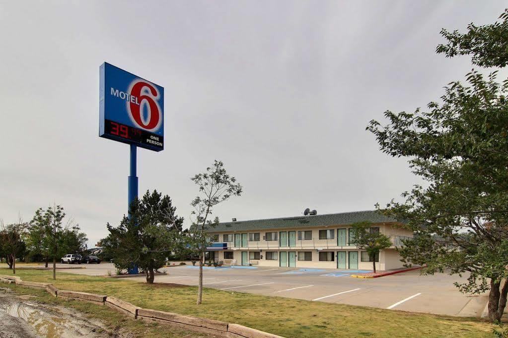 Travelodge By Wyndham Raton Exterior foto
