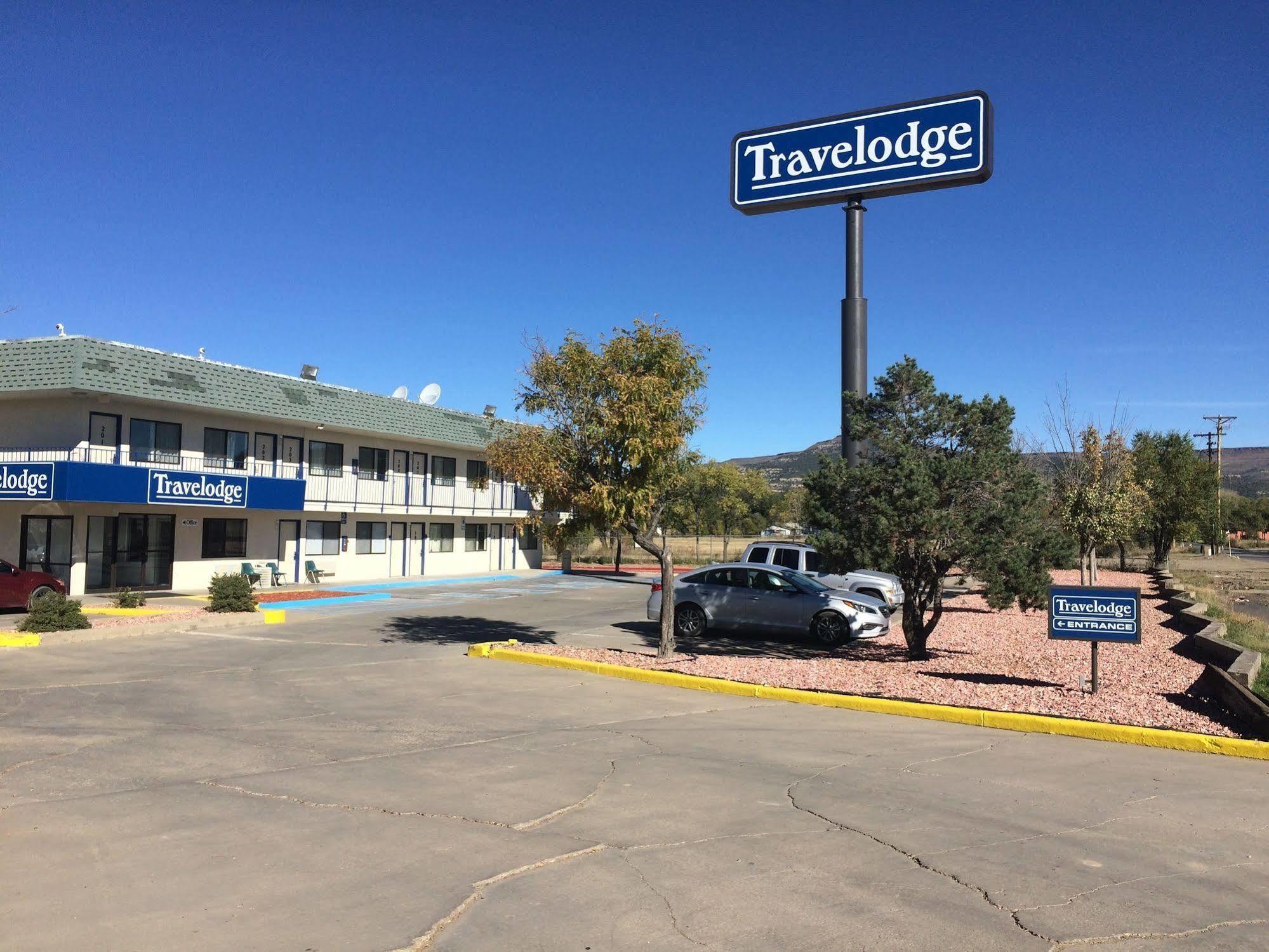 Travelodge By Wyndham Raton Exterior foto